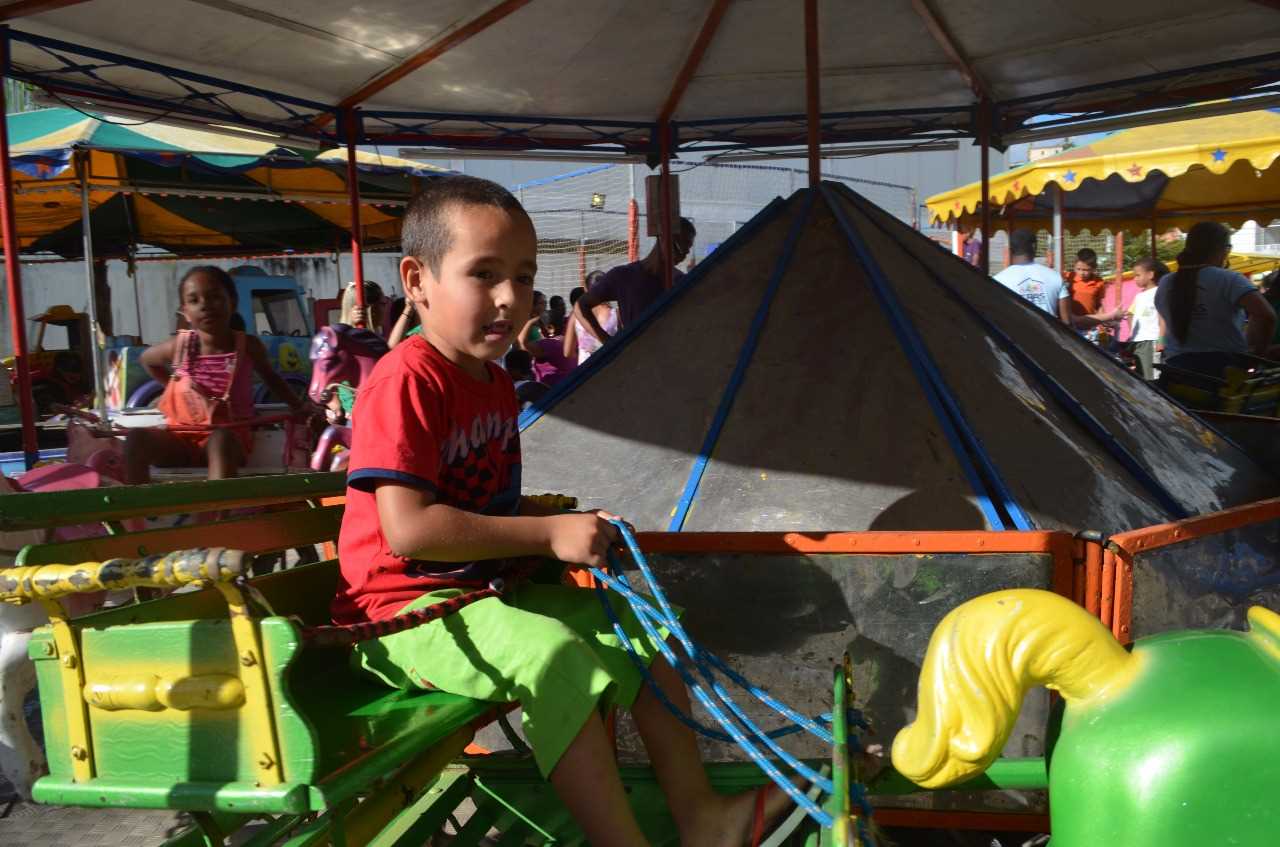 CRAS realiza tarde de diversão no Parque para seus usuários